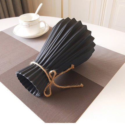 Closed origami vase