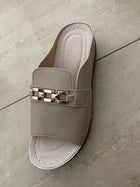 PlatformMetal Decoration Roman Style Fish Mouth Beach Slippers