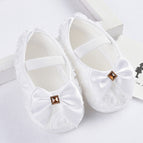 White bow