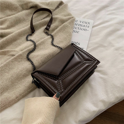 Cross-body rivet bag for lady