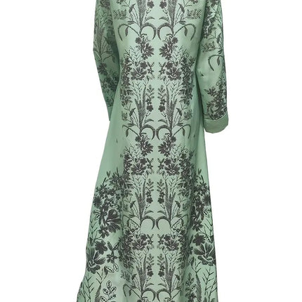 Muslim Women's Printed Robes During Ramadan