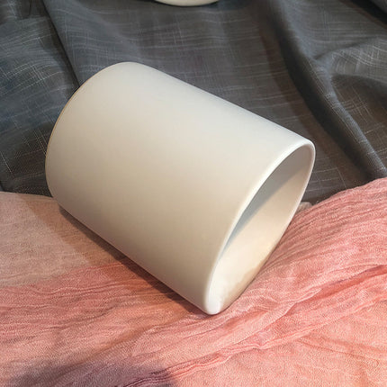 Simple ceramic vase