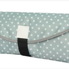 Light green dots