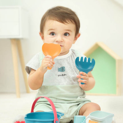 Children's beach toys