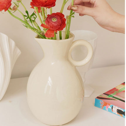 Classic Vase Cream Windlass Surprise Silence Ceramic