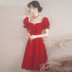 Red short