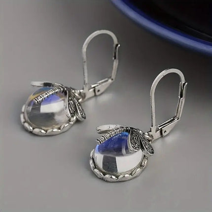 Retro Compact Dragonfly Pattern Earrings