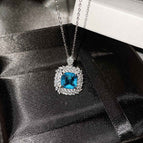 Blue Pendant necklace