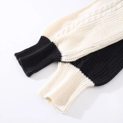 Plus Size Women's Black And White Contrast Color V-neck Long-sleeve Knitwear Top